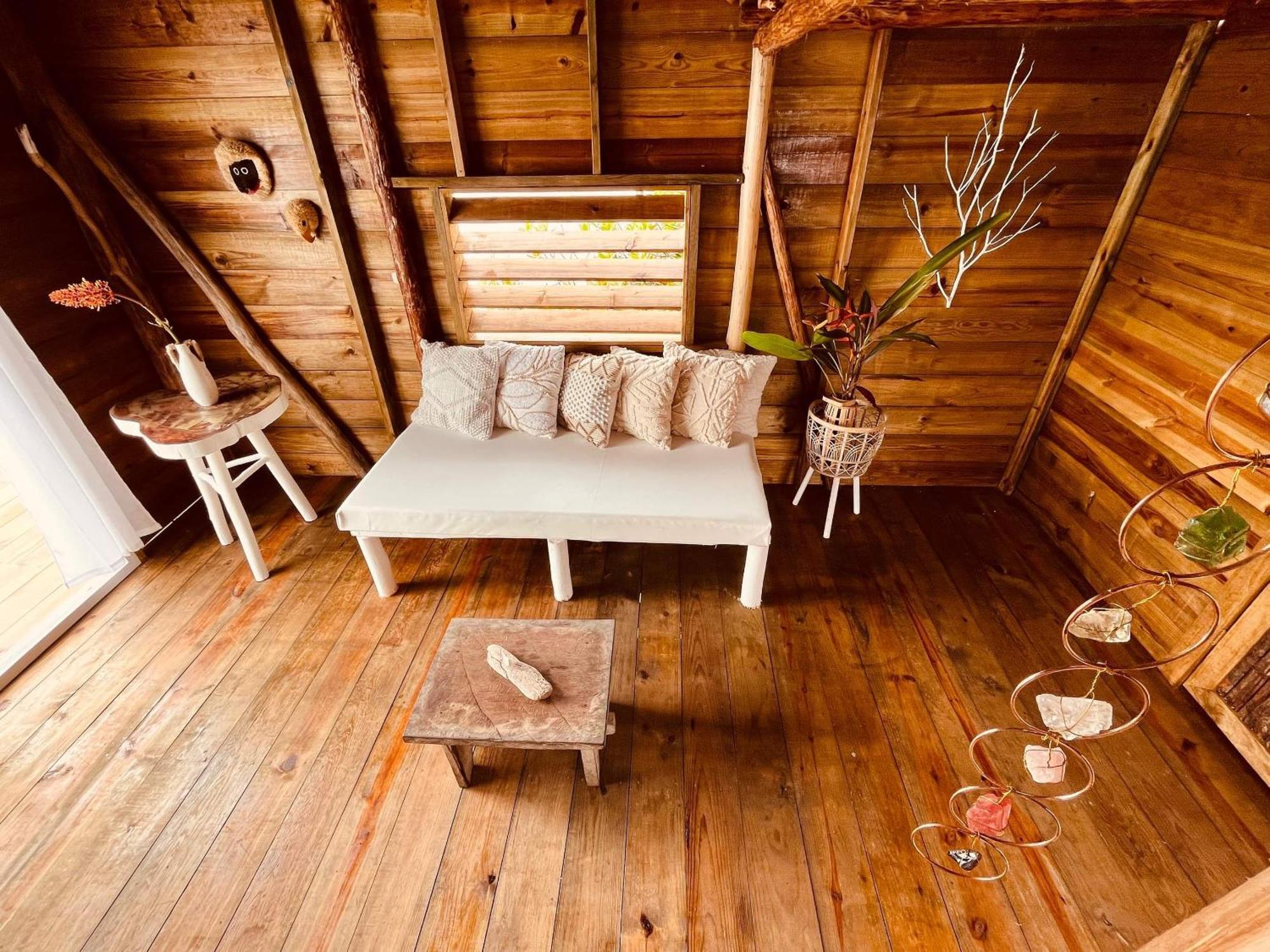 Urraca Monkey Island Eco Resort (Adults Only) Punta Laurel Exteriör bild
