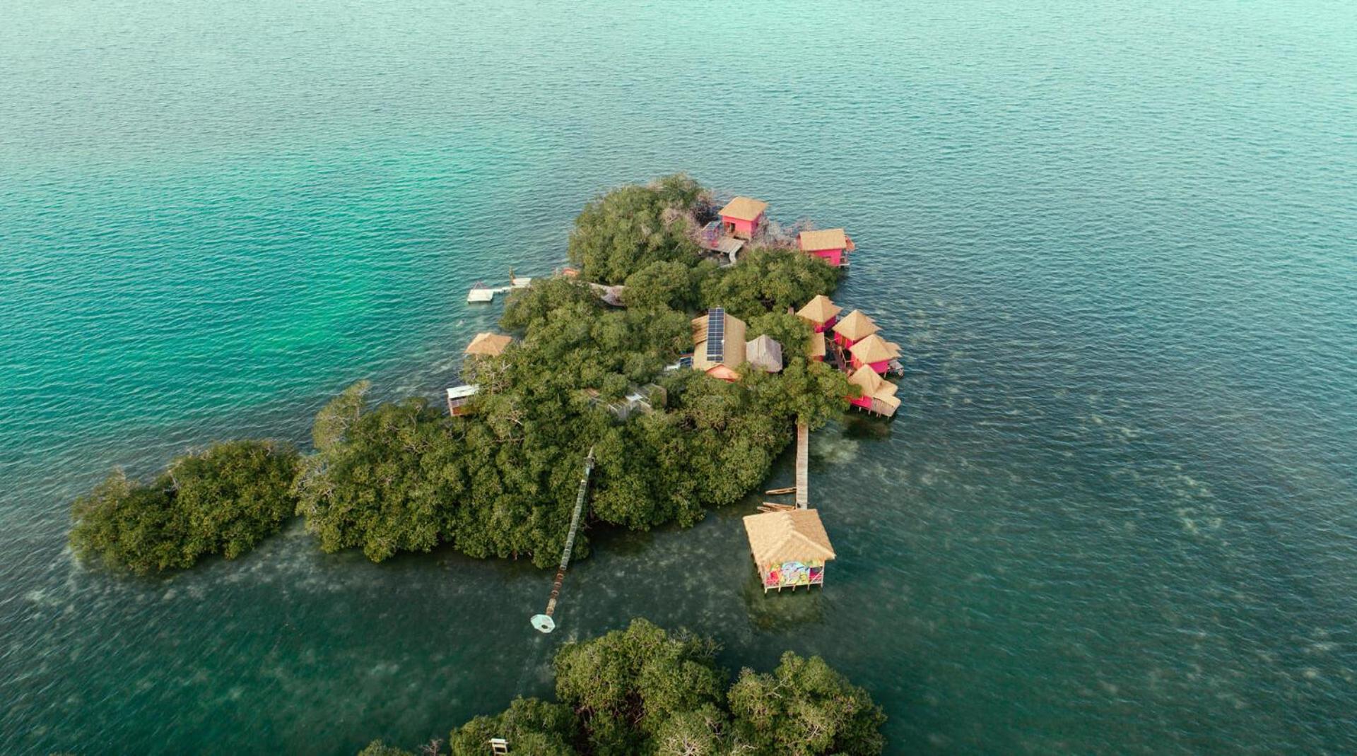 Urraca Monkey Island Eco Resort (Adults Only) Punta Laurel Exteriör bild